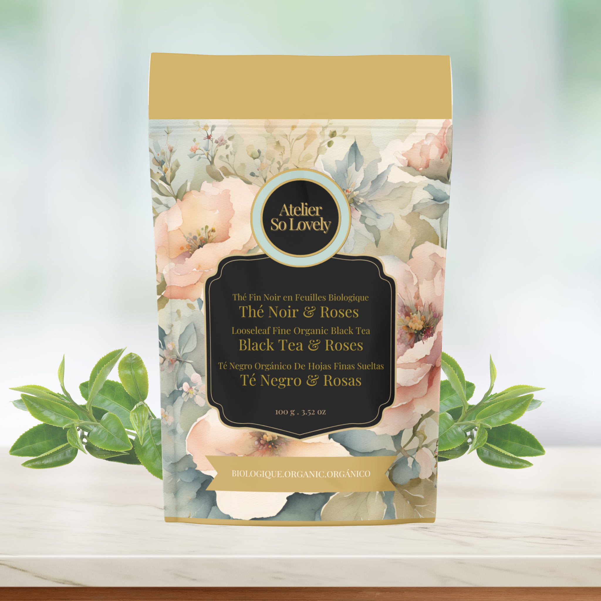 Organic black tea with five layers of rose petals in loose leaf form – elegant and romantic